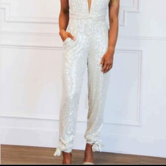Bella and Bloom Champagne (White-Silver & Gold) Sequins Jumpsuit - Picture 3 of 6